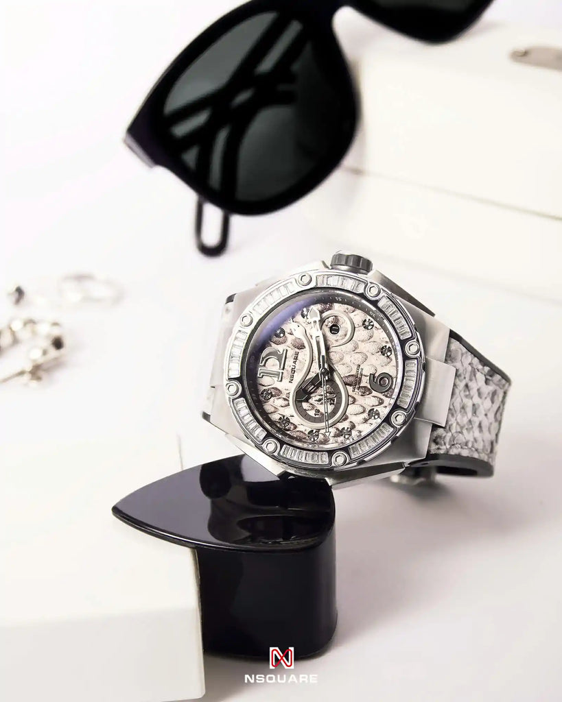 SnakeQueen Automatic Watch-46mm  N11.2 White